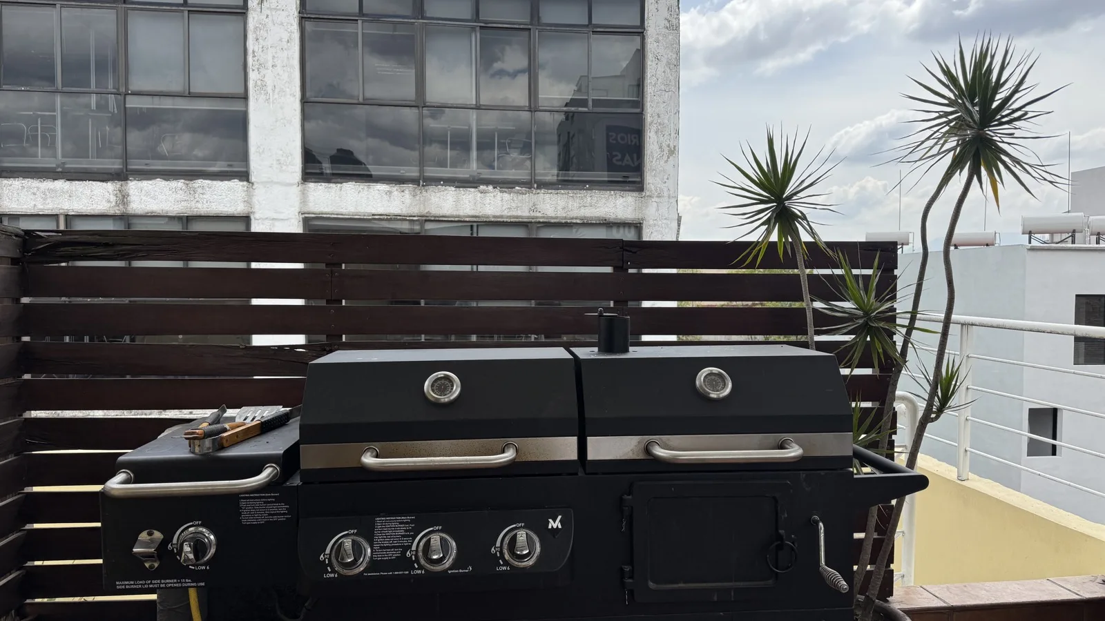 Azotea con parrilla