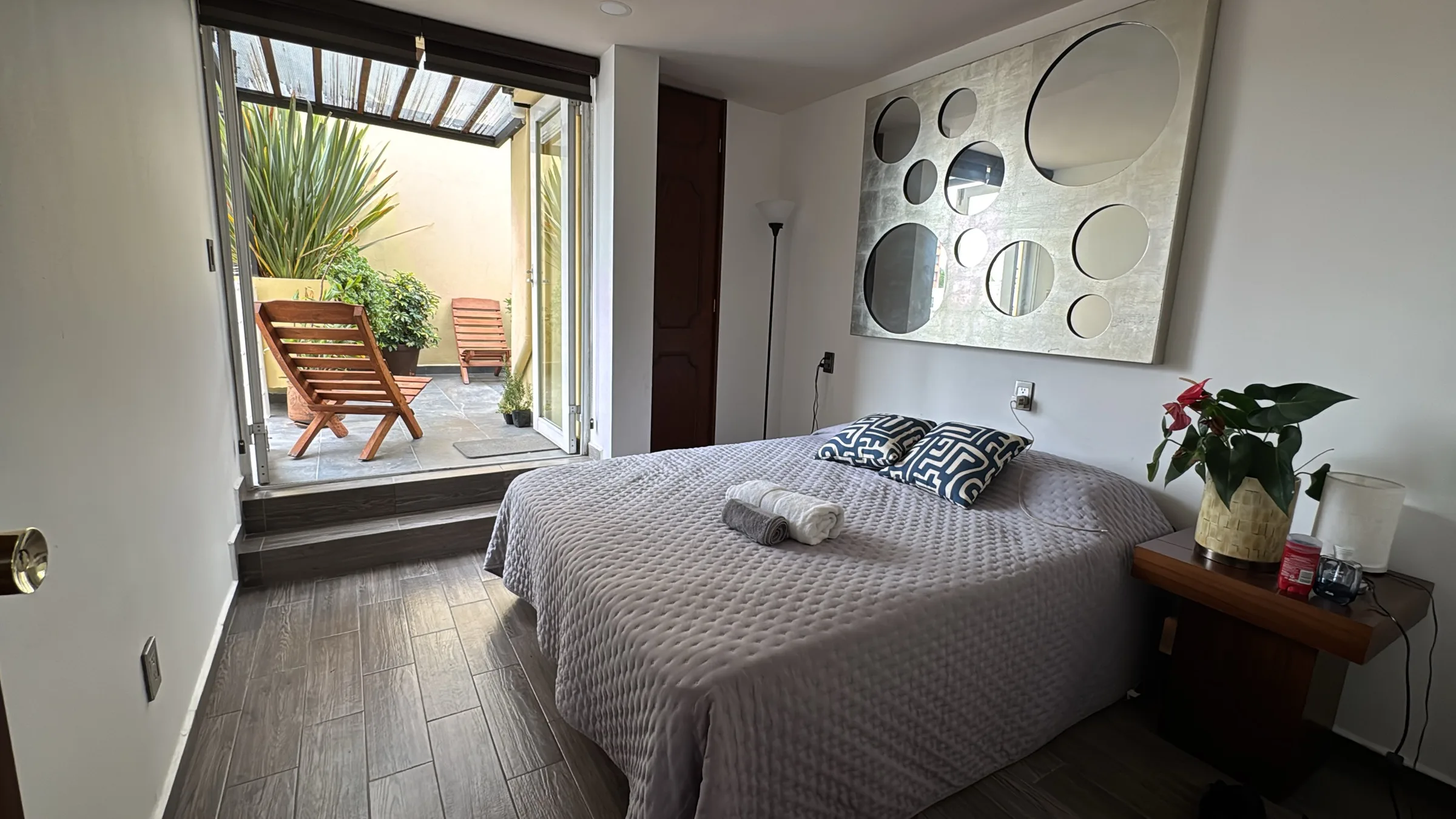 Habitación con salida a una terraza propia